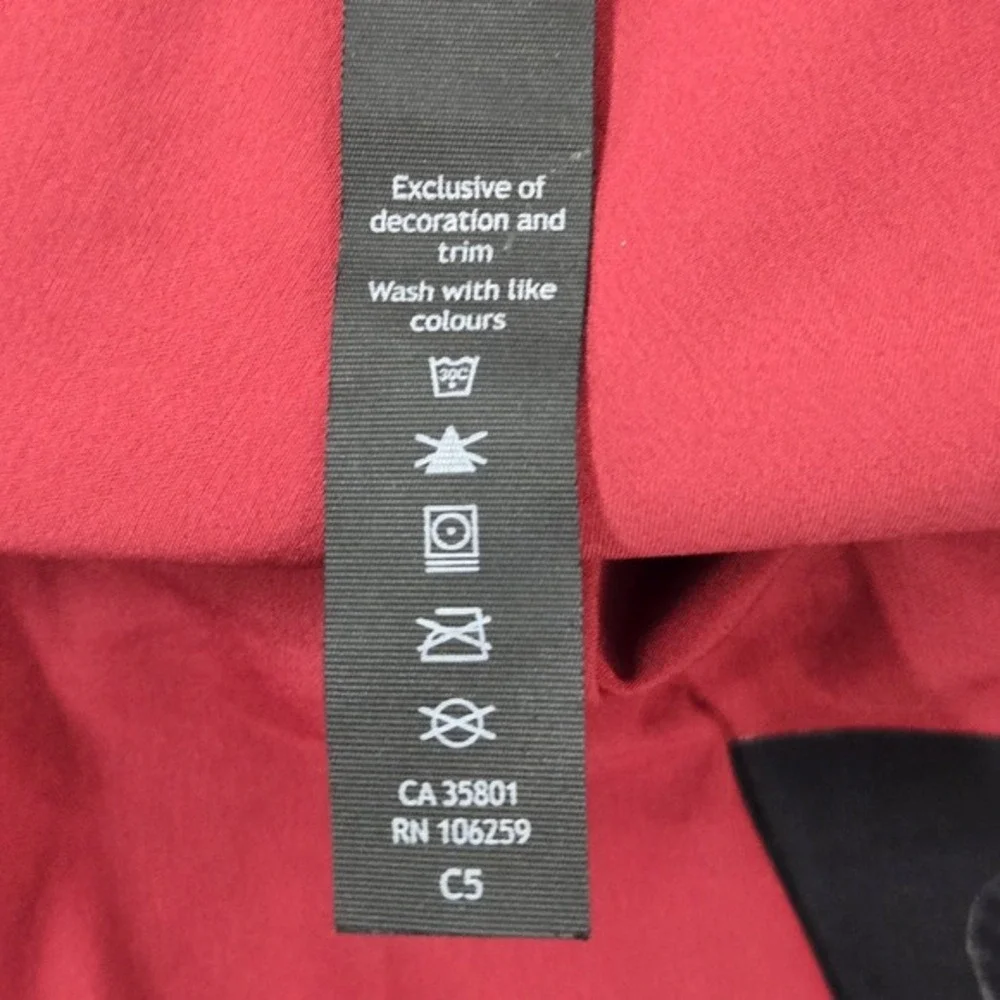 Lululemon Men Activewear Shorts 34‎ Red Current State Breathe Logo 9.5